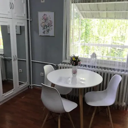 Pavle I Petra Apartman Karlóca